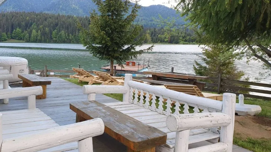 Toata Casa Pescarului Colibita