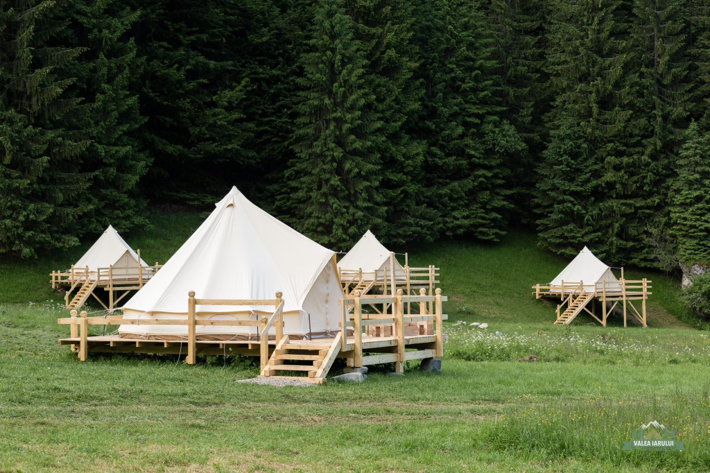 locuri de camping,
camping,
camping corturi,
echipament camping,
lista necesar camping