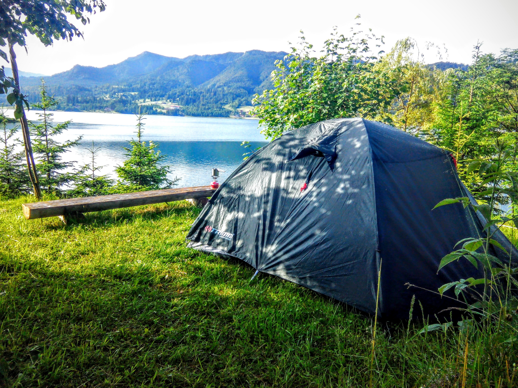 locuri de camping,
camping,
camping corturi,
echipament camping,
lista necesar camping